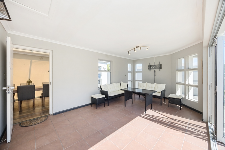 To Let 3 Bedroom Property for Rent in West Beach Western Cape